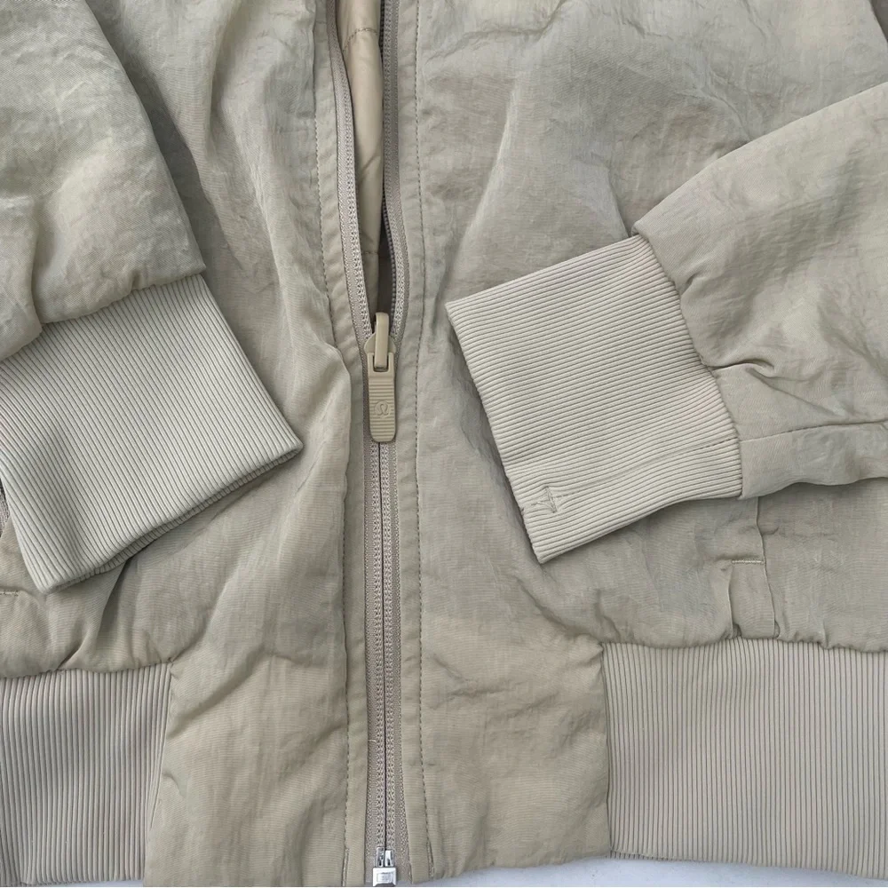 Lululemon Non-Stop Bomber Jacket Size 2 Reversible - Picture 12 of 13
